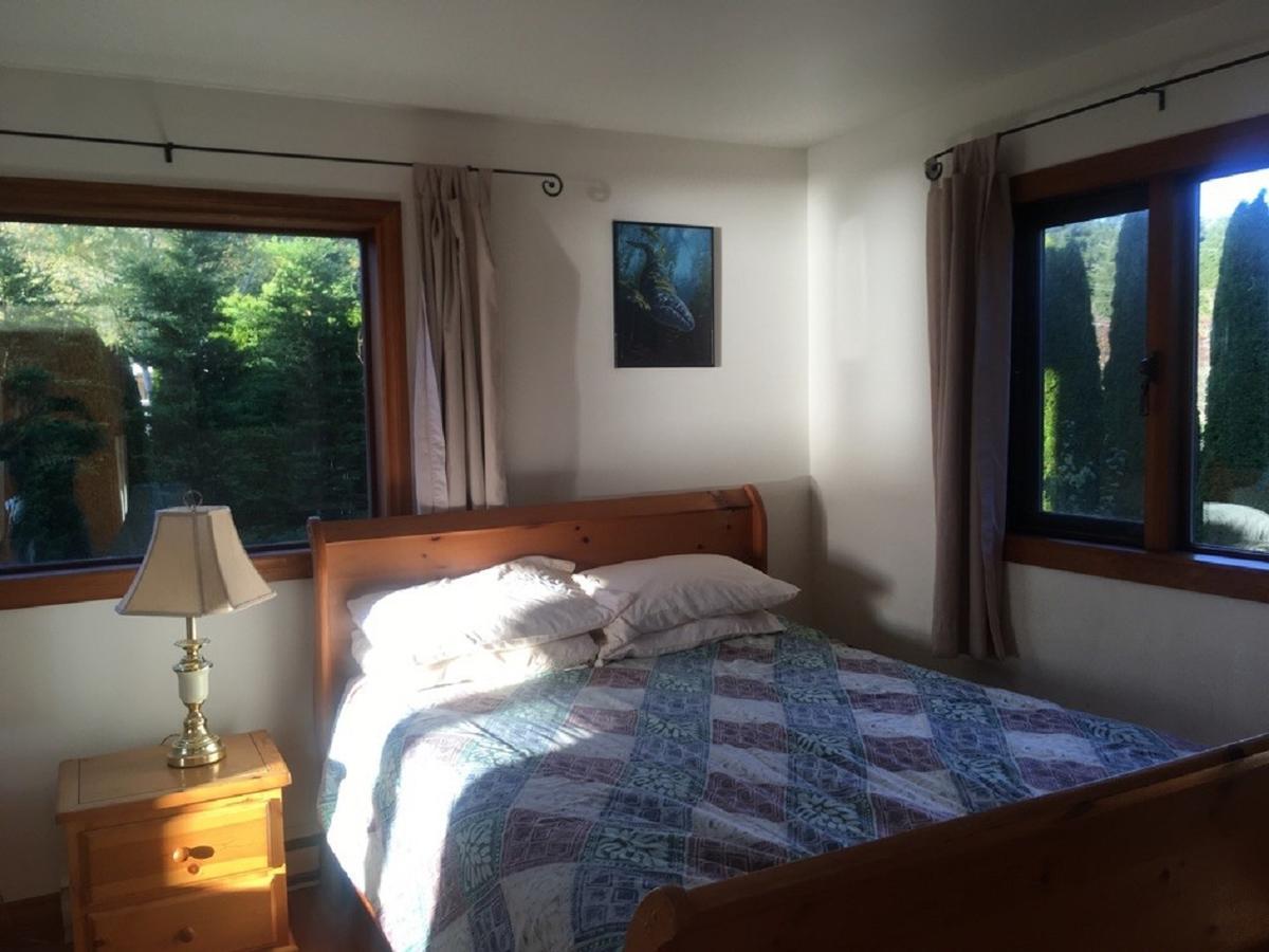 Tofino Stormbay Guest House Екстер'єр фото