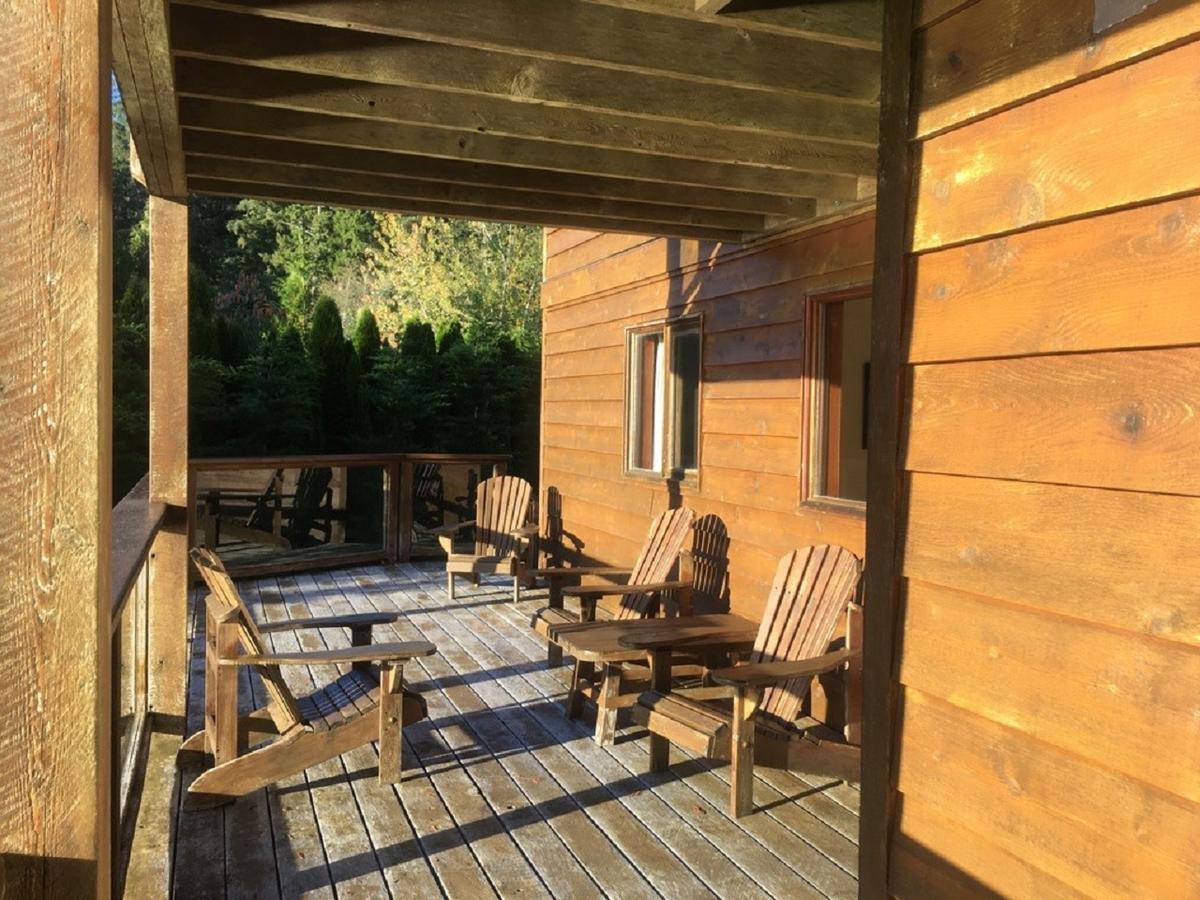 Tofino Stormbay Guest House Екстер'єр фото